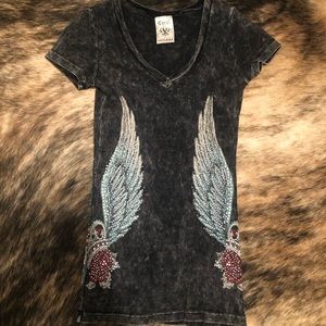 Vocal shirt - small/medium cross angel wings